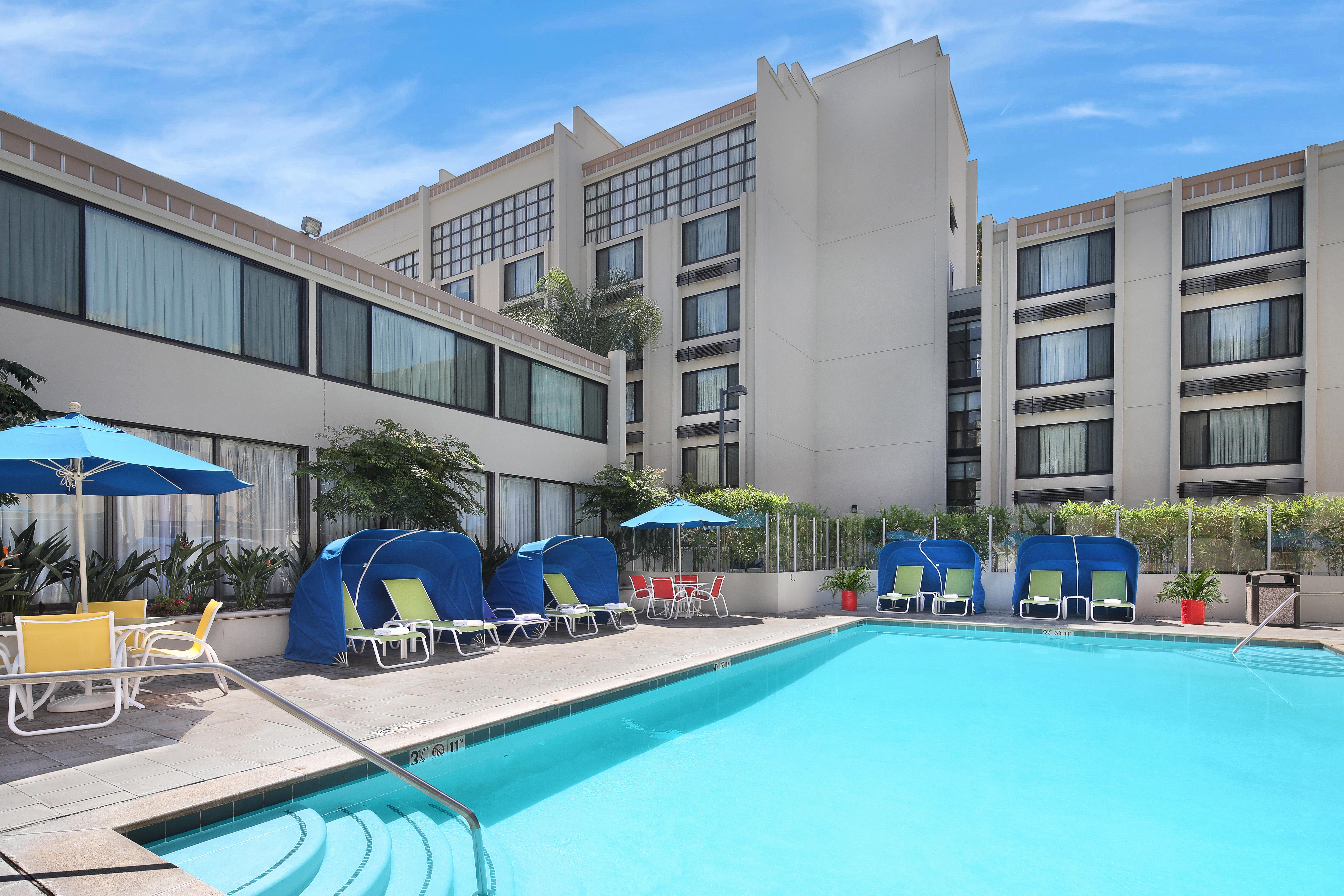 Holiday Inn Hotel & Suites Anaheim By Ihg Экстерьер фото