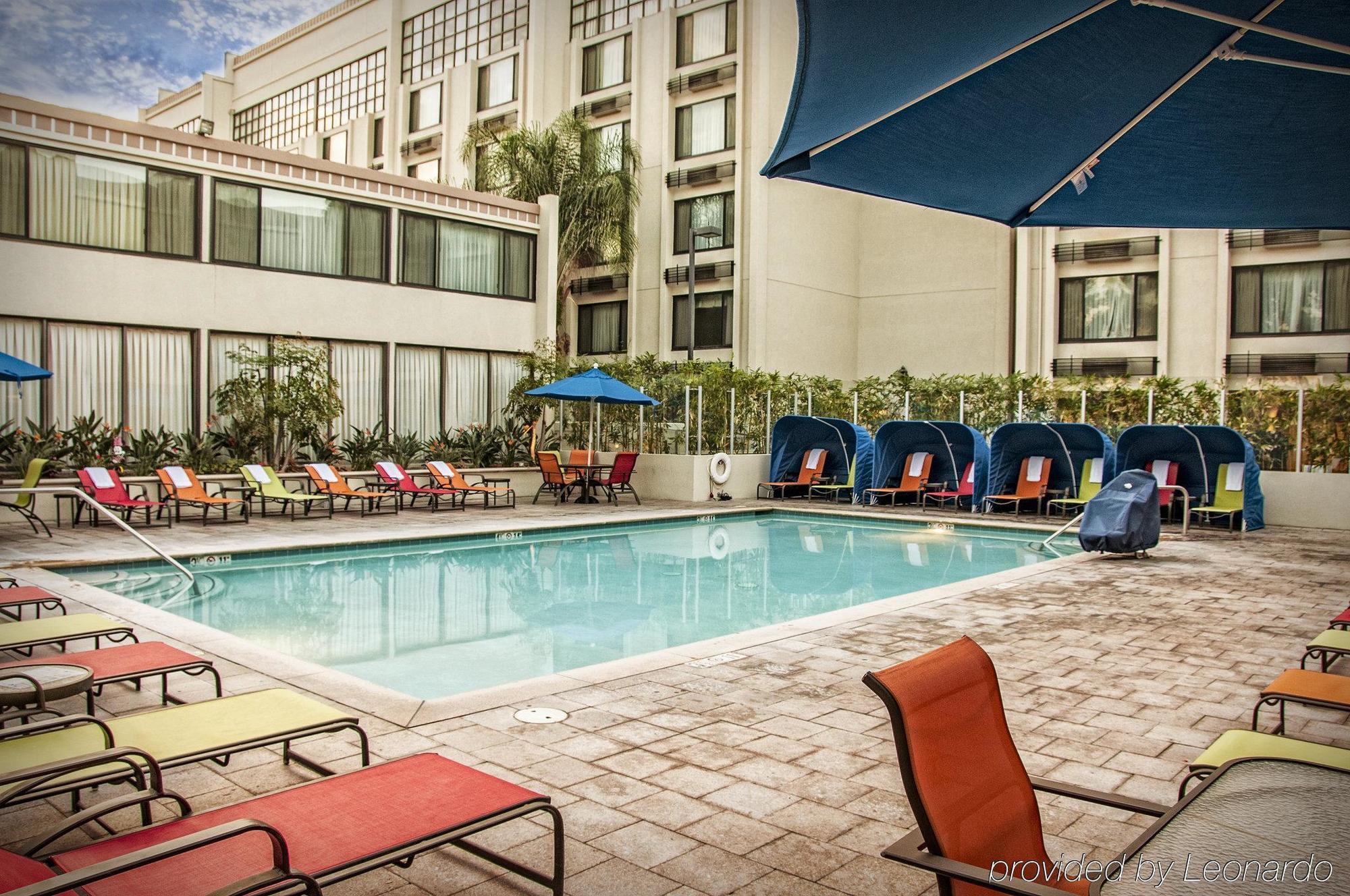 Holiday Inn Hotel & Suites Anaheim By Ihg Экстерьер фото